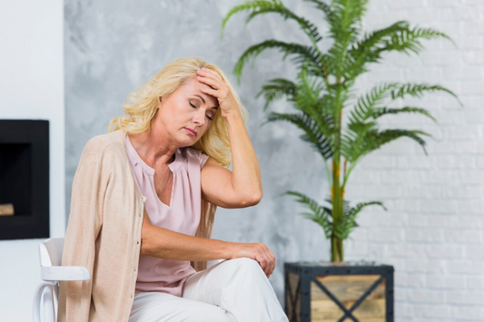 Hormoni in pridobivanje telesne teže: Kaj se dogaja v menopavzi?